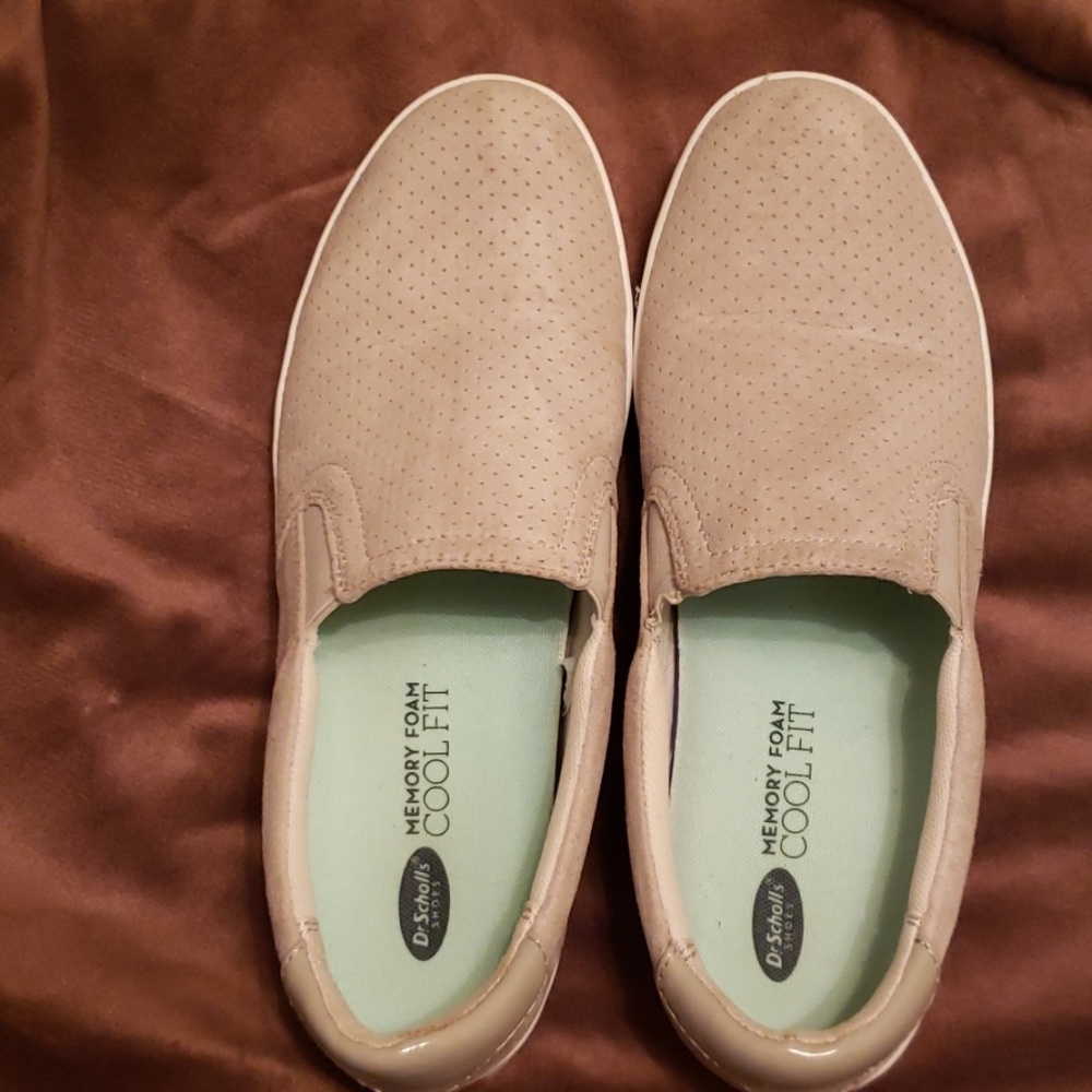 Dr. Scholls memory foam shoes